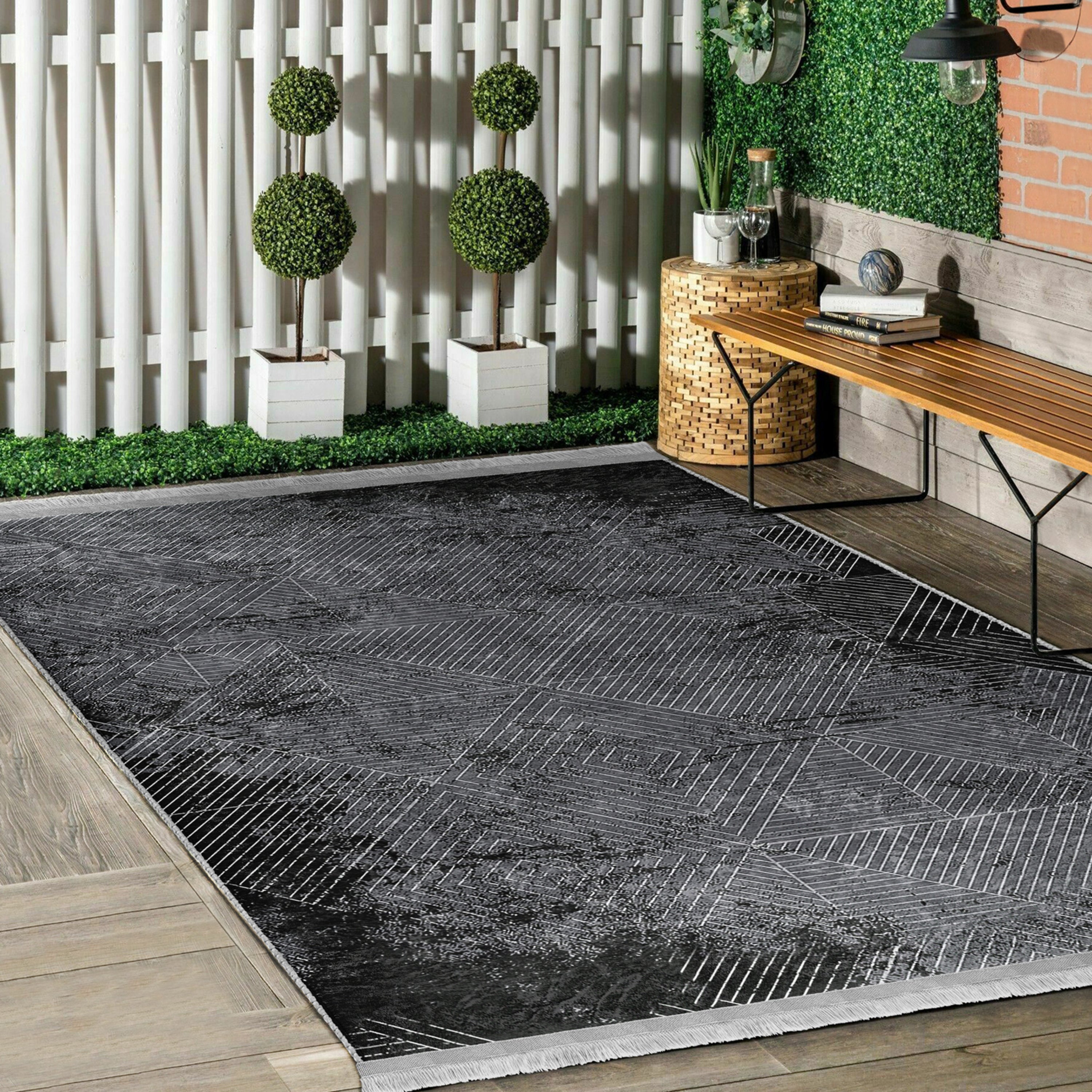 Geometric Pattern Washable Area Rug